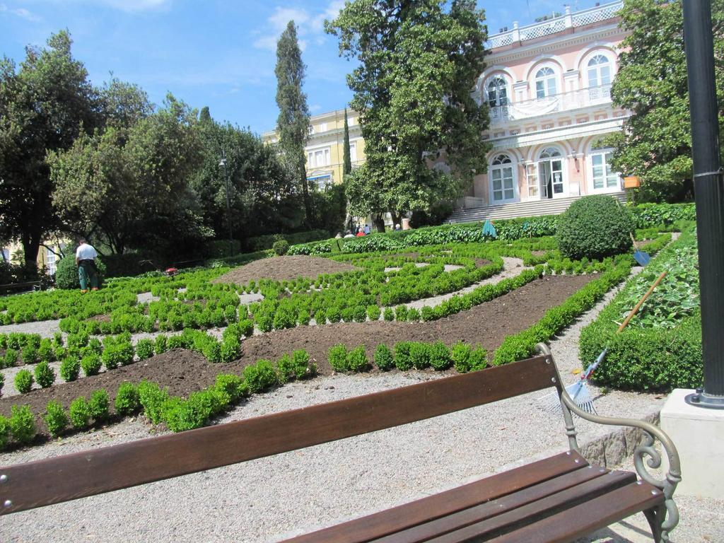 Sepic Apartments Opatija Exterior photo